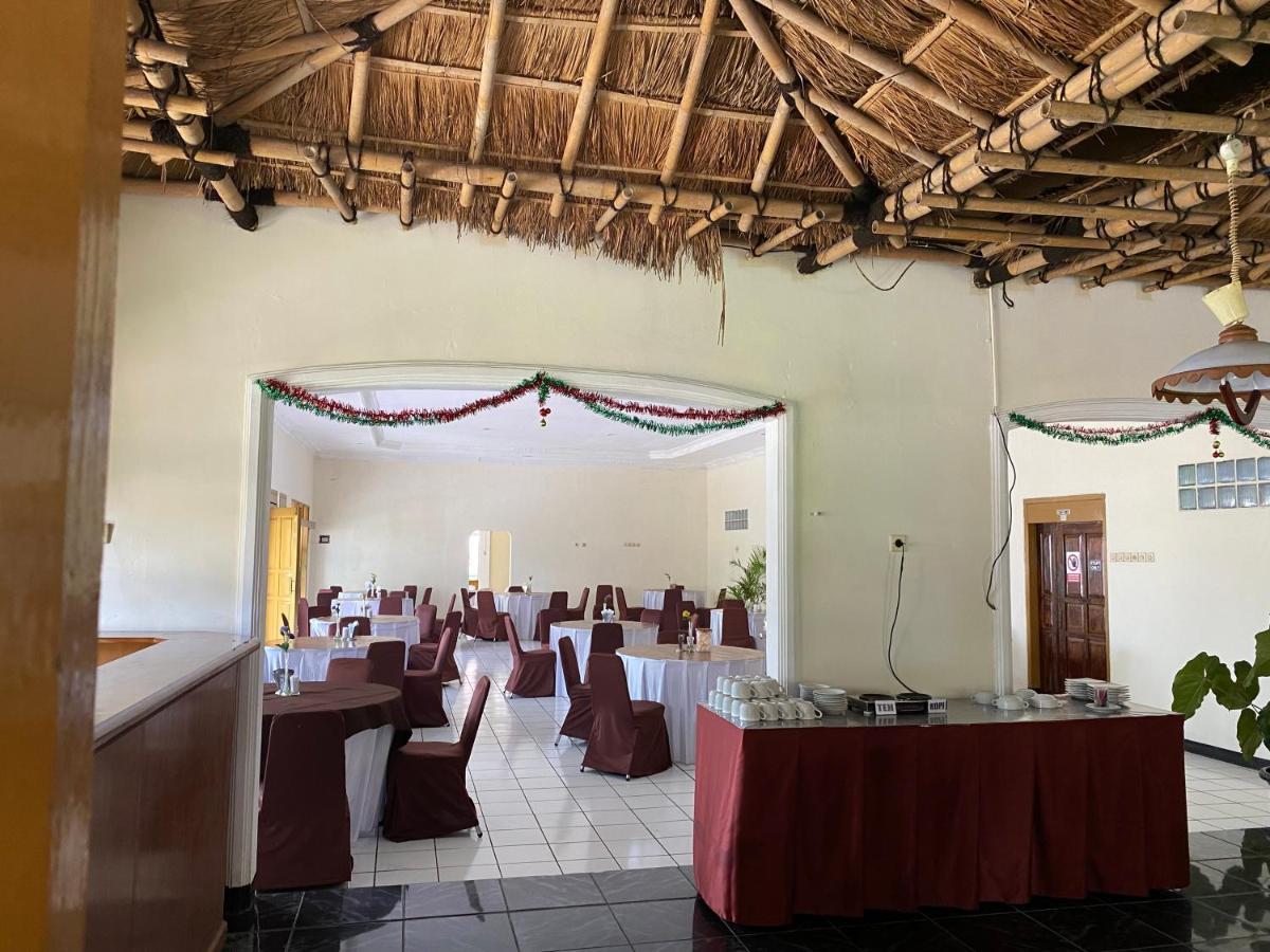 Hotel Puspa Sari Киатер Екстериор снимка