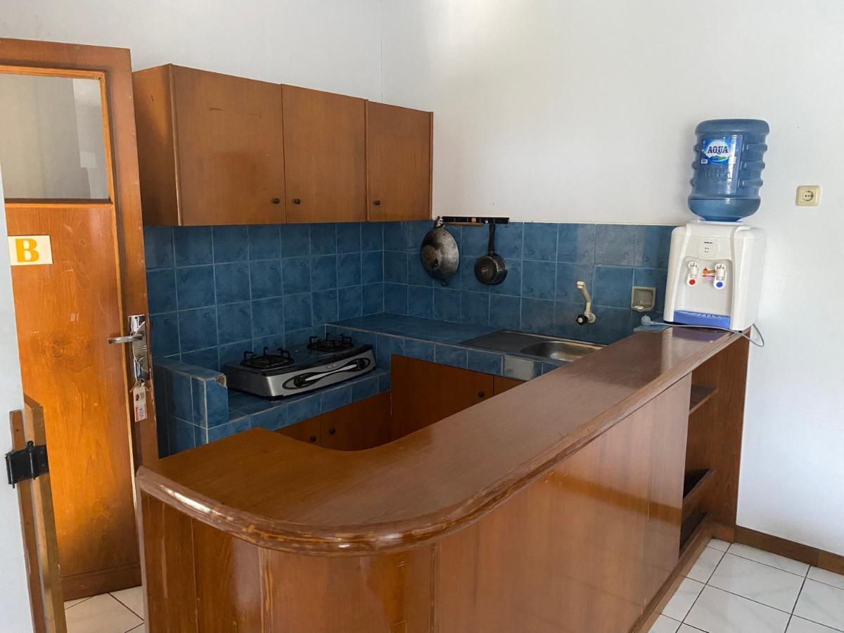 Hotel Puspa Sari Киатер Екстериор снимка